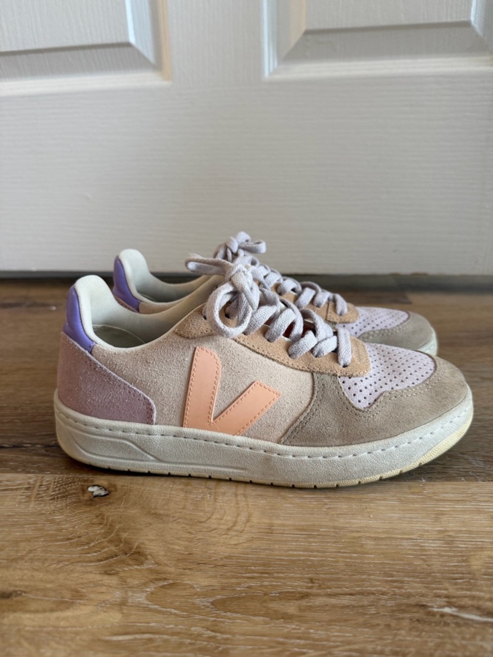 V-10 SUEDE MULTICO Pastel Suede Women's Casual Sneakers Size 7/38 - Picture 2 of 4